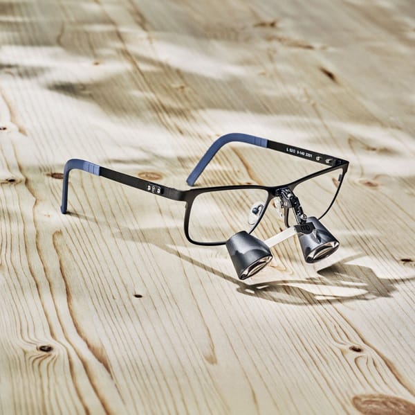 Optergo Ultralight™ flip-up